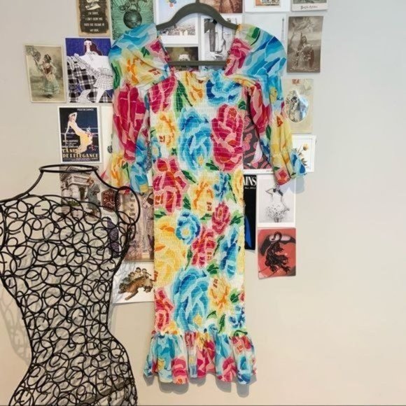 ALL THINGS MOCHI MARIANA FLORAL SHIRRED SILK RUFFLE PUFF 3/4 SLEEVE BODYCON DRES - Picture 3 of 9